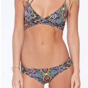 LSpace Ixtapa Chloe Wrap Reversible Bikini Top and Monique Full Cut Bottoms L